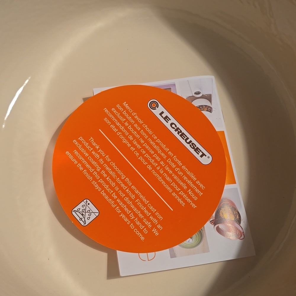 NEW!!! Le Creuset ® Signature 7.25-Qt. Peche Enameled Cast Iron Round Dutch Oven - Picture 10 of 16